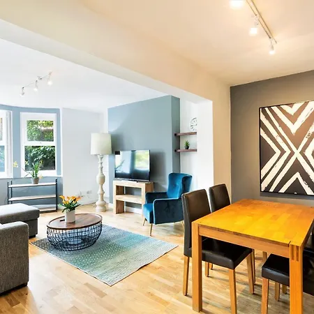 Elmgrove Place - Your Apartment *